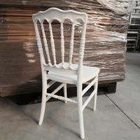 Chaise Napoléon Blanche en Résine et Plastique Empilable pour Banquet, Hôtel, Restauration et Mariage (Vente en Gros)