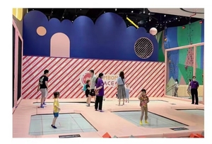 Kích thước tiêu chuẩn chuyên nghiệp <span class=keywords><strong>Trampoline</strong></span> <span class=keywords><strong>Mat</strong></span> 2.13*4.26m với 4*4mm chiều rộng dải Chất lượng cao được sử dụng cho thể dục đào tạo và tập thể dục - Product Image 5