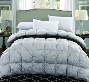 Edredón de Plumón de Ganso de Lujo para Hotel, Cálido y Familiar, 100% Algodón, Lavable a Máquina, con Relleno de Plumón Blanco - Product Image 1