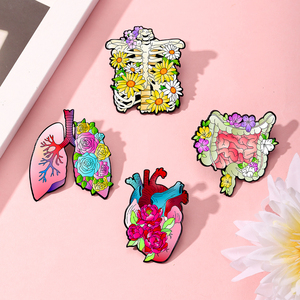 Broches de metal esmaltado personalizados al por mayor, con diseño anatómico y botánico, de arte floral para conjuntos de regalo y atuendos diarios, en stock - Product Image 1