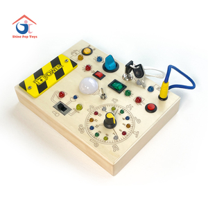 Circuit imprimé LED pour enfants Montessori Early Education Simulations Switch Wooden Busy Board Jouet éducatif - Product Image 2