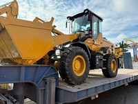 Chargeuse sur pneus L936H, poids opérationnel de 10750 kg, avec fourche à palettes en option pour travaux municipaux
