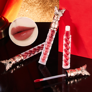 Nuevo lápiz labial esmalte de labios rojo mariposa bálsamo labial piel iluminadora blanca Mayorista mate Producción de pedidos pequeños - Product Image 4