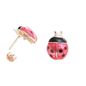 Nuevo europeo y americano retro imitación de pendientes de aleación stud pendiente - Product Image 3
