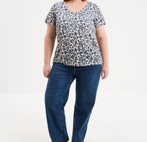 <b>Extended</b> Size Women's Casual Short Sleeve T-<b>Shirt</b> with Premium Satin Fabric Breathable & Quick Dry Plus Size Relaxed Fit - Product Image 6