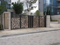 Porte d'entrée automatique motorisée en aluminium, barrière de verrouillage, pour maisons et jardin, nouveau Design moderne 2020