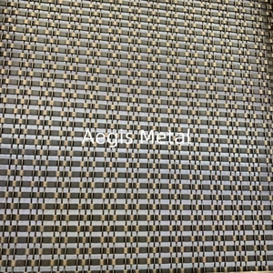 Magnifique rideau décoratif en treillis métallique doré pour portes d'armoires - Product Image 3