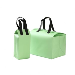 Sacs isothermes jetables personnalisés en non-tissé avec poignée Flexiloop et revêtement aqueux pour usage alimentaire industriel - Product Image 1