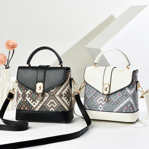 MC Minissimi Bolsos de Mujer, Bolso de Mano de PU Resistente al Agua, Ligero y Portátil para Exteriores - Product Image 4