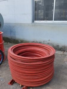 Macchina per Stampaggio Tubi in Calcestruzzo Verticale SUOTENG, Potenza 16.5KW per la Produzione di Tubi di Drenaggio - Product Image 4