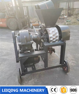 Petite machine à fabriquer des briquettes à <span class=keywords><strong>charbon</strong></span> de bois en vente chaude/machine à fabriquer des boules de <span class=keywords><strong>charbon</strong></span>/<span class=keywords><strong>charbon</strong></span> de bois en poudre - Product Image 6