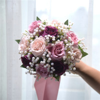 Bouquet de mariée élégant Roses artificielles bébé souffle mariage fleurs attachées à la main pour la mariée et les événements durables et réalistes
