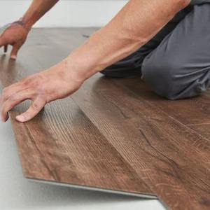 Suelo <span class=keywords><strong>laminado</strong></span> Premium <span class=keywords><strong>AC5</strong></span> de tráfico pesado Registro en relieve Click-Lock Flotante <span class=keywords><strong>Precio</strong></span> directo de fábrica Material Hdf Desgaste - Product Image 5