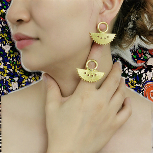 Parure de bijoux africaine en forme d'éventail, plaquée or, en alliage, avec boucles d'oreilles et bague pour femme, idéale pour les fêtes et mariages - Product Image 3