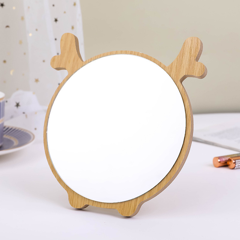 Miroir de maquillage en forme de cerf