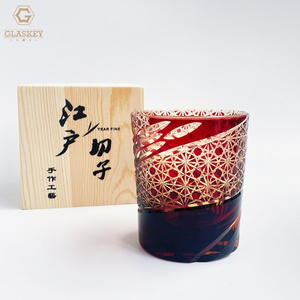 Edo Kiriko Tasse à <span class=keywords><strong>whisky</strong></span> Locke en verre cristal à motif de dragon d'eau qui coule faite à la main - Product Image 5