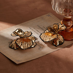 2025 nuovo arrivo vendita calda all'ingrosso di moda orecchini in <span class=keywords><strong>ferro</strong></span> grandi grossi fiori d'oro orecchini pendenti per le donne - Product Image 2