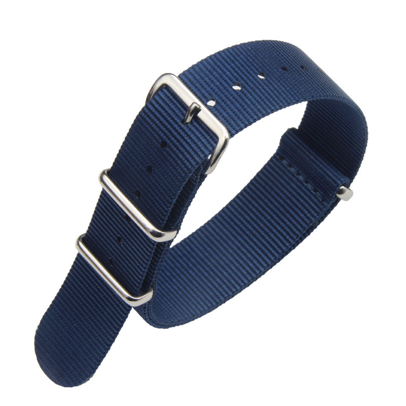 Boucle argentée bleu royal F04