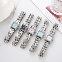 Jam Tangan Swiss Dial Kecil Bisnis Pria & Wanita dengan Sabuk Baja Retro Eropa & Amerika Serikat, Mode Mewah Ringan, Grosir