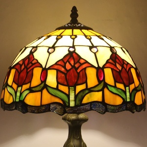 Lámpara de Mesa de Vidrio Estilo Tiffany con Flor de Tulipán LongHuiJing, Lámpara de Noche con Pantalla de 12 Pulgadas, Base de Metal, Luces para Dormitorio - Product Image 4