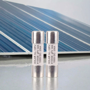 Fusible Solar <span class=keywords><strong>Newlink</strong></span> con Certificación IEC, 32A 15A 1000VDC, Indicador LED de Soplo Rápido, Capacidad de Interrupción de 20kA, Cuerpo de Cerámica, Fusibles Fotovoltaicos - Product Image 1