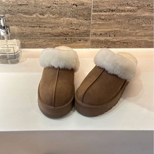 Bottes de neige pour femmes de qualité supérieure, tendance, design de créateur, Uggs, mode, chaudes, en laine de mouton, thermiques, confortables, semelle épaisse en caoutchouc - Product Image 5