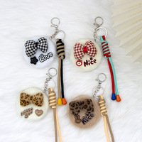 Miroir pliable double face en peluche avec nœud mignon et créatif, avec porte-clés, pendentif pour sac à dos, cadeau promotionnel personnalisé en gros