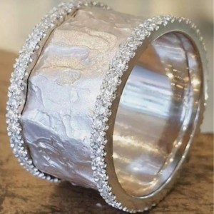 Anillo ZHENXU con Tecnología Italiana de Grabado, Patrón Ondulado Irregular, Anillo Ancho con Incrustaciones de Diamantes, Unisex para Mujer - Product Image 5