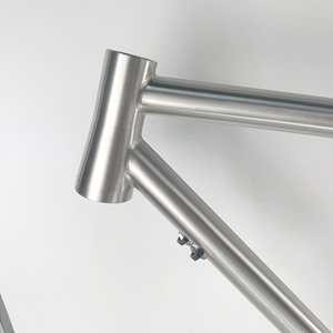 <span class=keywords><strong>Bicicleta</strong></span> <span class=keywords><strong>de</strong></span> <span class=keywords><strong>Carretera</strong></span> con Cuadro <span class=keywords><strong>de</strong></span> <span class=keywords><strong>Titanio</strong></span> LADDER FRAME con Acoplador para <span class=keywords><strong>Bicicleta</strong></span> <span class=keywords><strong>de</strong></span> Gravel, Ligera, 700c - Product Image 5