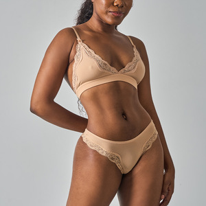Ensemble de lingerie sexy <span class=keywords><strong>sans</strong></span> fil pour jeunes femmes, <span class=keywords><strong>soutien</strong></span>-<span class=keywords><strong>gorge</strong></span> en dentelle transparente non doublé et culotte assortie - Product Image 1