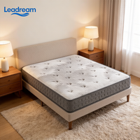 Moderne Federkernmatratze King Size Gel-Memory-Foam-Matratze Mittelfest Atmungsaktiver Stoffbezug Queen Size Schlafzimmermöbel