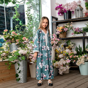 Abaya Estiva Madre e Figlia con Stampa Verde Regolare, Nuovo Design Dubai, Abbigliamento Coordinato Genitore-Figlio - Product Image 5