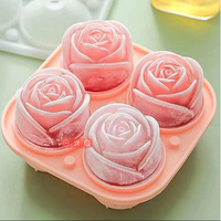 Moule en silicone réutilisable en forme de boule romantique Plateau à glaçons 4 trous écologique Motif de fleurs de rose Outil de cuillère à crème glacée de qualité alimentaire