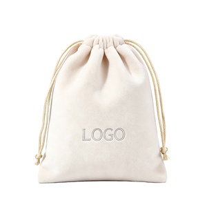 Pochette en velours avec cordon de serrage personnalisable, vente en gros, sac à bijoux en velours, pochette de rangement cosmétique, pochette cadeau pour petits gadgets - Product Image 1