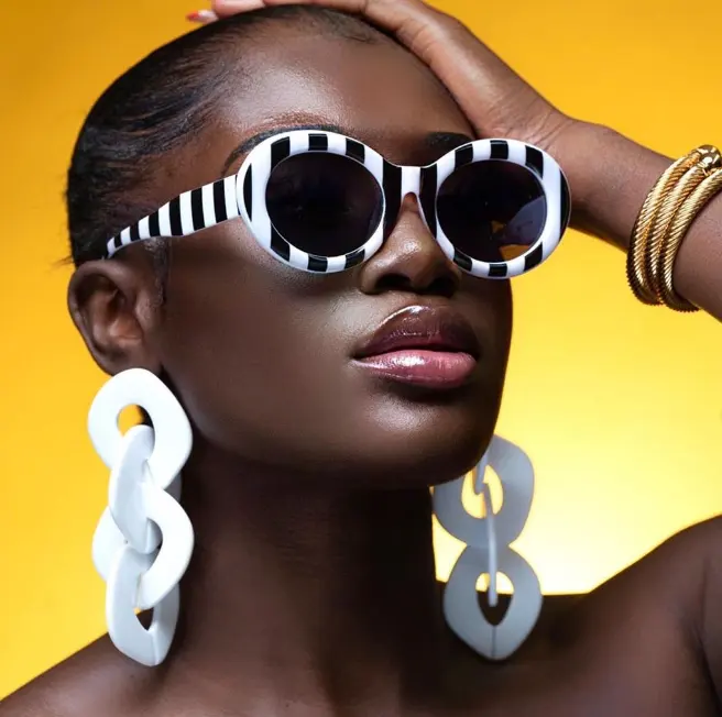Fashion Girl Trendy Long Exaggerated Geometric Earrings White Acrylic Large Hoop Earrings