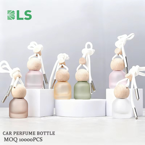 ขวดน้ำหอมทรงกระบอกขนาด 10 มล. สีสันสวยงาม ใช้ซ้ำได้ สำหรับรถยนต์ พร้อมฝาไม้ ขวดน้ำหอมรูปทรงรถยนต์แบบแขวน - Product Image 1