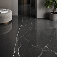 Dalle en pierre frittée Bold Black Marquina 1600x3200mm, carrelage en porcelaine effet marbre noir et blanc spectaculaire pour mur d'accentuation de villa