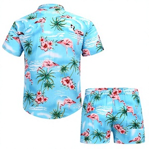 Chemise à manches courtes pour homme, bleu clair, rose, imprimé flamant rose, palmiers tropicaux, col à revers, boutonnée, ensemble 2 pièces assorti avec short, décontracté - Product Image 1