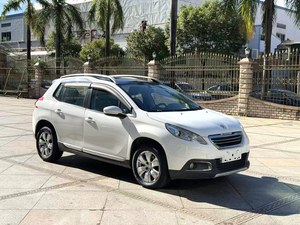 <span class=keywords><strong>Peugeot</strong></span> <span class=keywords><strong>2008</strong></span> SUV d'<span class=keywords><strong>occasion</strong></span> <span class=keywords><strong>2015</strong></span>, 1.6L essence, automatique, toit ouvrant panoramique, sièges en cuir, caméra de recul, 50001-75000 milles, pour l'exportation - Product Image 2