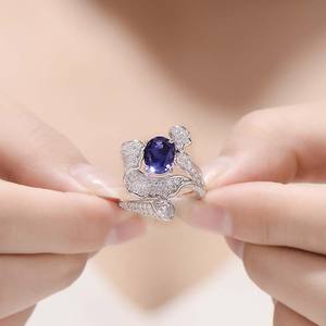 Bague en saphir bleu royal 2 carats pour homme, bijoux punk en pierres précieuses cultivées en laboratoire - Product Image 2