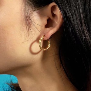 Pendientes de Aro en Color Oro y Acero, 20mm 25mm 30mm, Diseño de Alambre Trenzado, Joyería de Moda para Mujer, Regalo para Ocasiones Especiales - Product Image 4