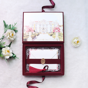 Caja de <span class=keywords><strong>Libro</strong></span> de Terciopelo <span class=keywords><strong>Rojo</strong></span> Borgoña con Tapa Dura Personalizada para Invitación de Boda con Impresión del Lugar, Cinta Acrílica Transparente, Borla y Sello de Cera - Product Image 2