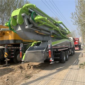 รถปั๊มคอนกรีต Zoomlion 63X-6RZ 52 เมตร รุ่นยอดนิยม ราคาถูก ขาย - Product Image 2