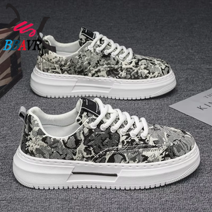 Zapatos Deportivos Casuales con Cordones, Suela Gruesa con Amortiguación de Aire, para Caminar y Skateboard - Product Image 1