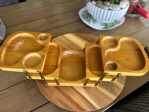 Plateau de service mobile extensible à 3 niveaux en bois, style Mid-Century Modern, avec logo personnalisé, compatible lave-vaisselle, réutilisable - Product Image 3