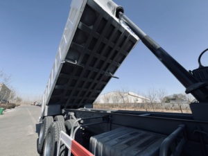 Precio de fábrica Camión volquete Howo 6x4 Camión volquete Howo usado de 40 toneladas Camión volquete de 10 ruedas - Product Image 2