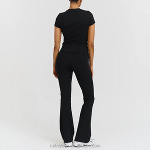 T-shirt en <span class=keywords><strong>coton</strong></span> à manches courtes et coupe ajustée avec logo personnalisé T-shirts de gym Pantalon de <span class=keywords><strong>yoga</strong></span> repliable à jambes larges Leggings évasés Ensemble de <span class=keywords><strong>yoga</strong></span> 2 pièces pour femmes - Product Image 2