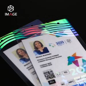 Pochette de stratifié brillant holographique personnalisé pour l'hébergement d'événements - Product Image 6