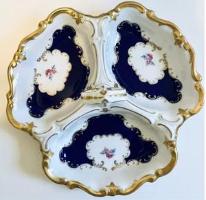 Plato de dulces con relieve dorado pintado a mano de estilo europeo para decoración de salón o regalo - Product Image 1