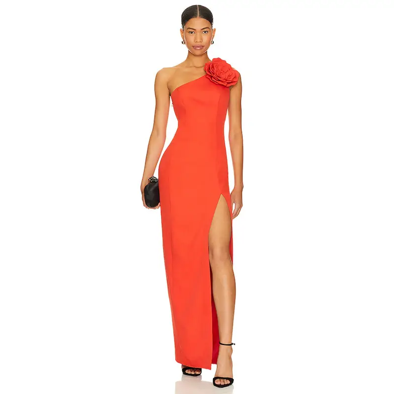 Gaun malam model baru 2023 gaun panjang malam merah hiasan bunga bahu Satu kustom